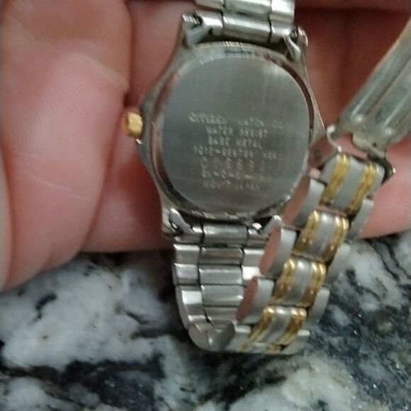 Citizen Women's watch  - Picture 4 of 4